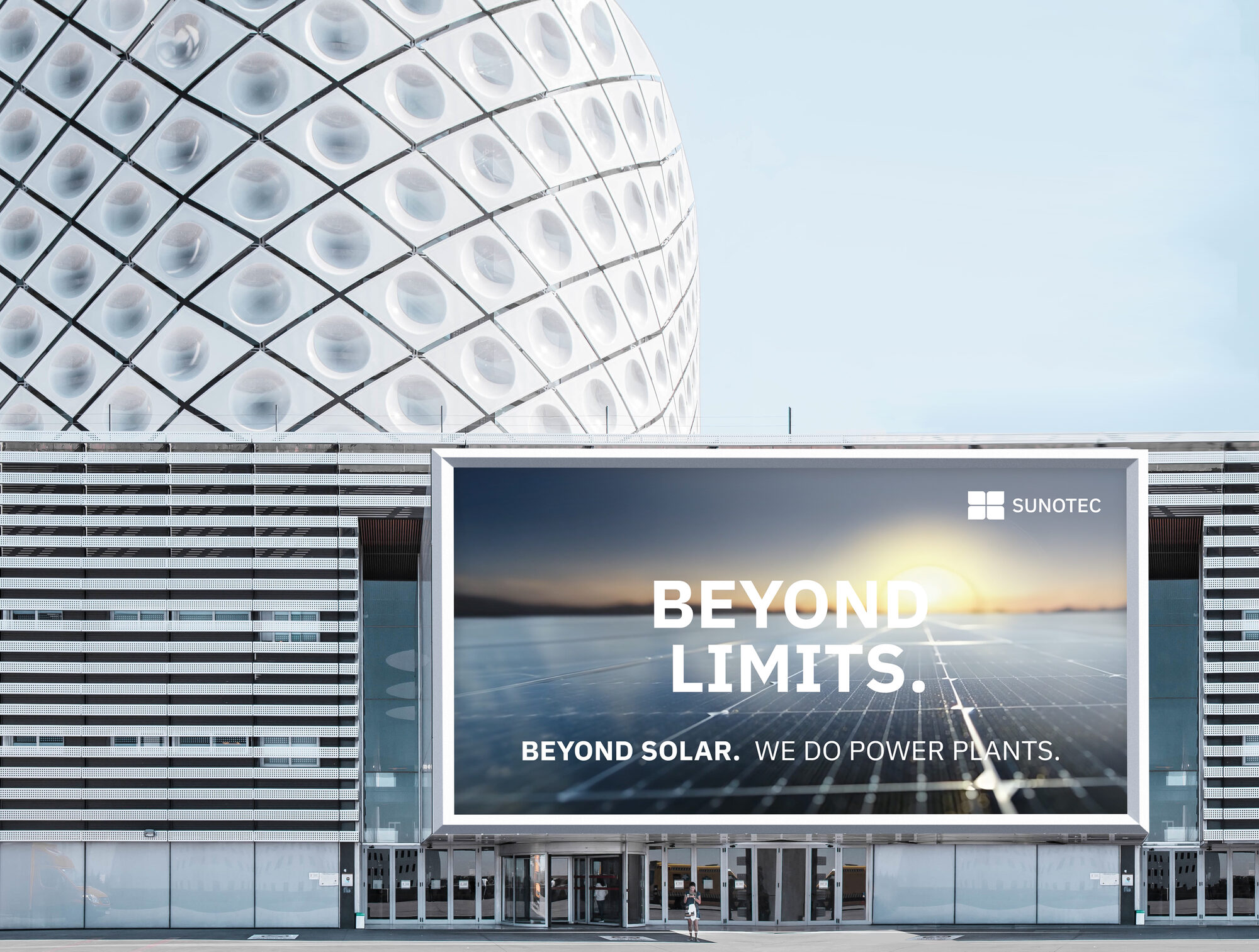 SUNOTEC – Beyond Limits Großflächenwerbung an Firmengebäude